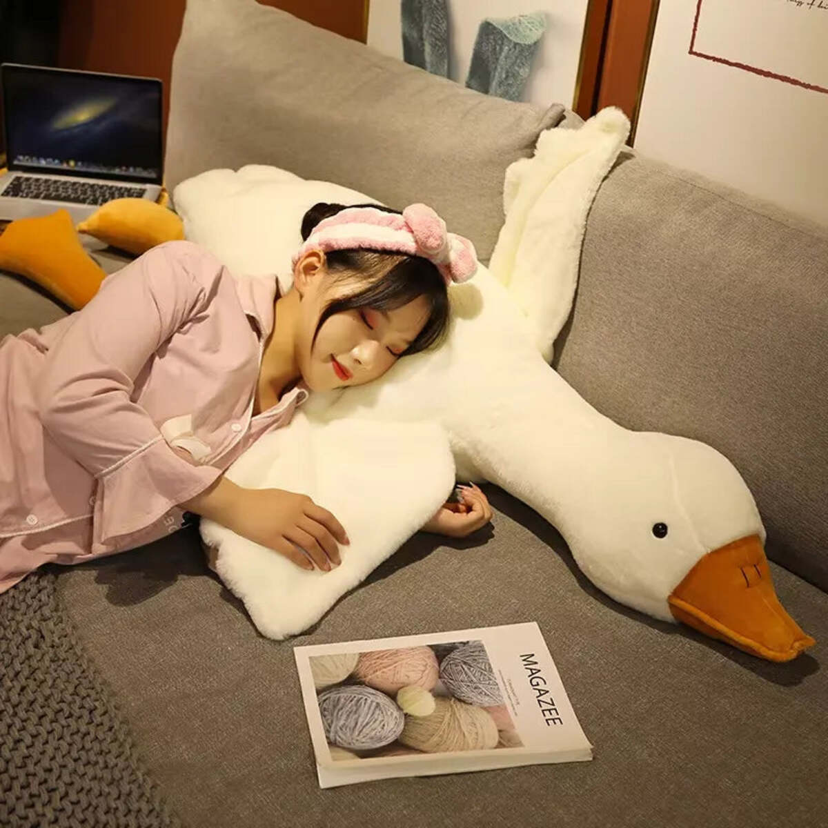 Giant Goose Stuffed Animal – Soft and Cute Plush Toy (50-160cm)