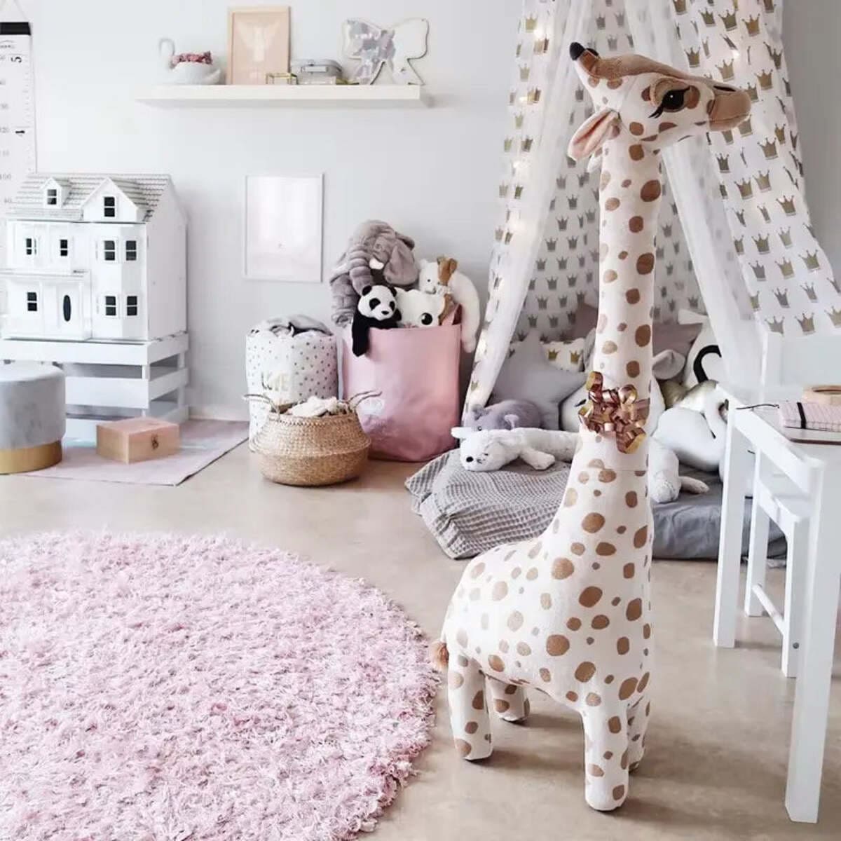 Large Giraffe Plush Toy for Nursery - Soft and Cute Design (40-85Cm)