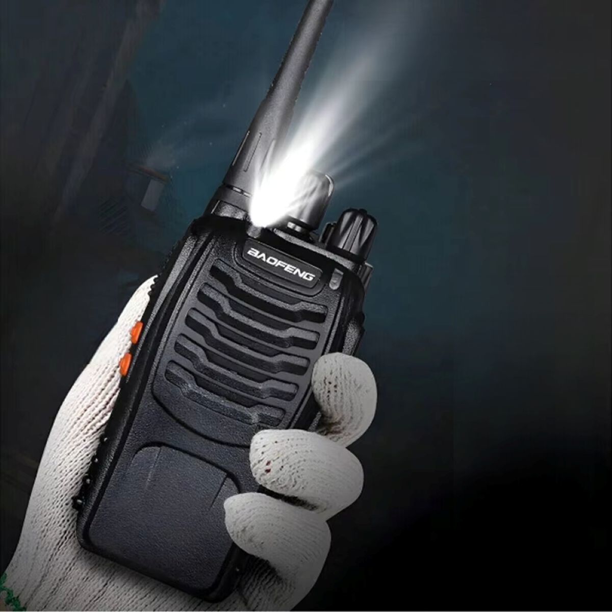 Long Range Two Way Radio Set For Outdoor Communication Activities 8450980905117-1