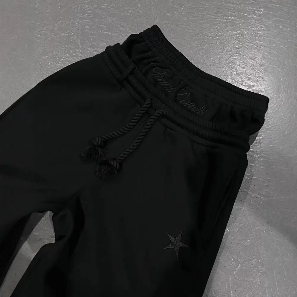Double Waist Sweatpants – Stylish Dual-Layer Comfort 14997799993670-1