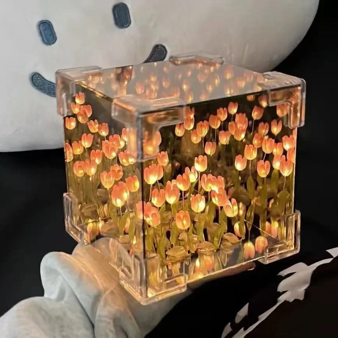 Glowtulip Cube Lamp 11Cm