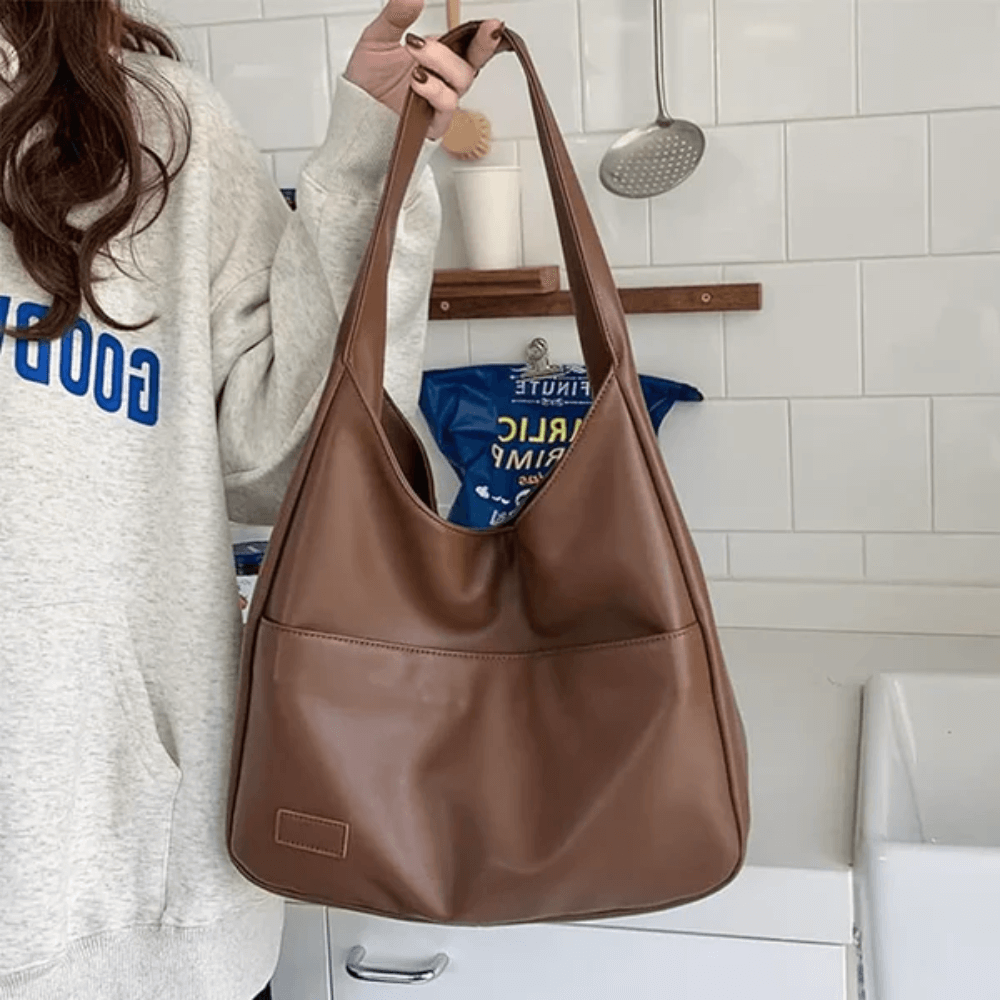 Stylish Hobo Shoulder Bag – Lightweight And Durable Design