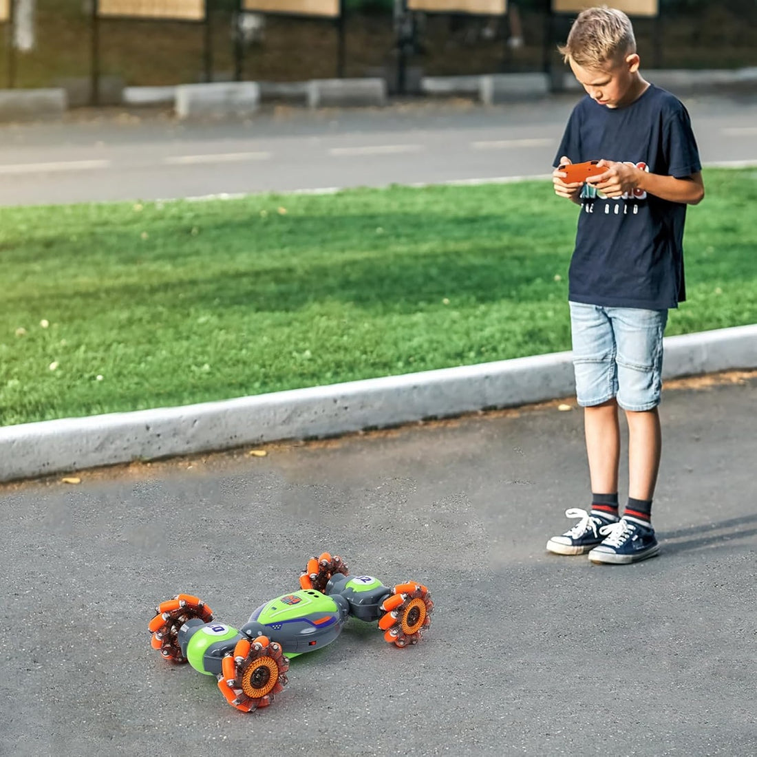 Gesture Control Stunt Car Toy for Tricks and Fun 8450985230549-1
