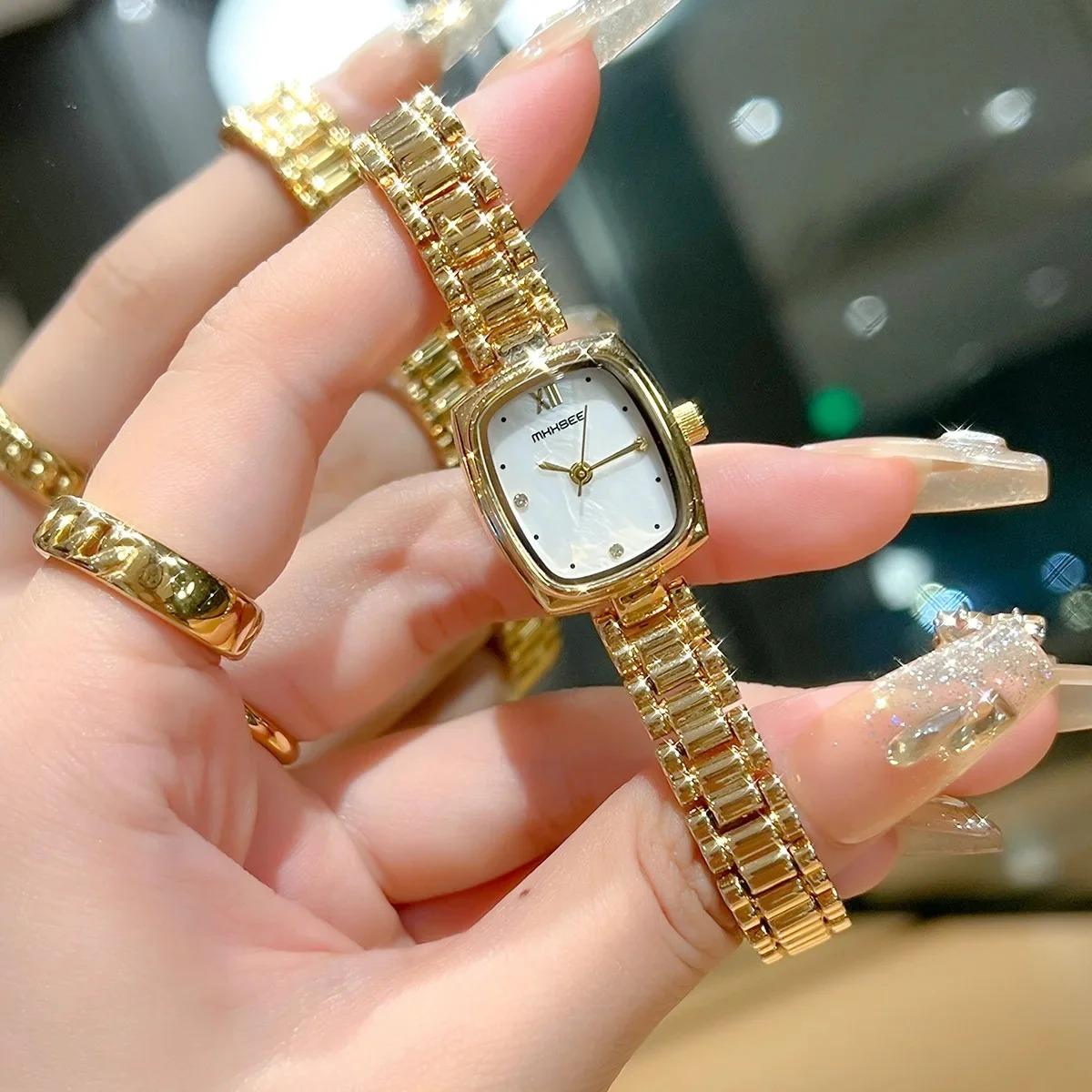 Elegant Rectangular Gold Women Watch 20.5mm