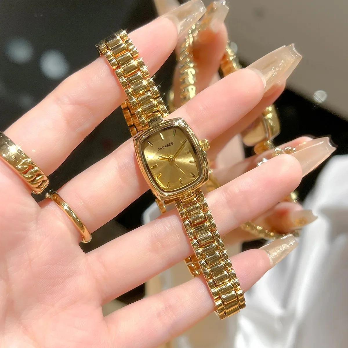 Elegant Rectangular Gold Women Watch 20.5mm