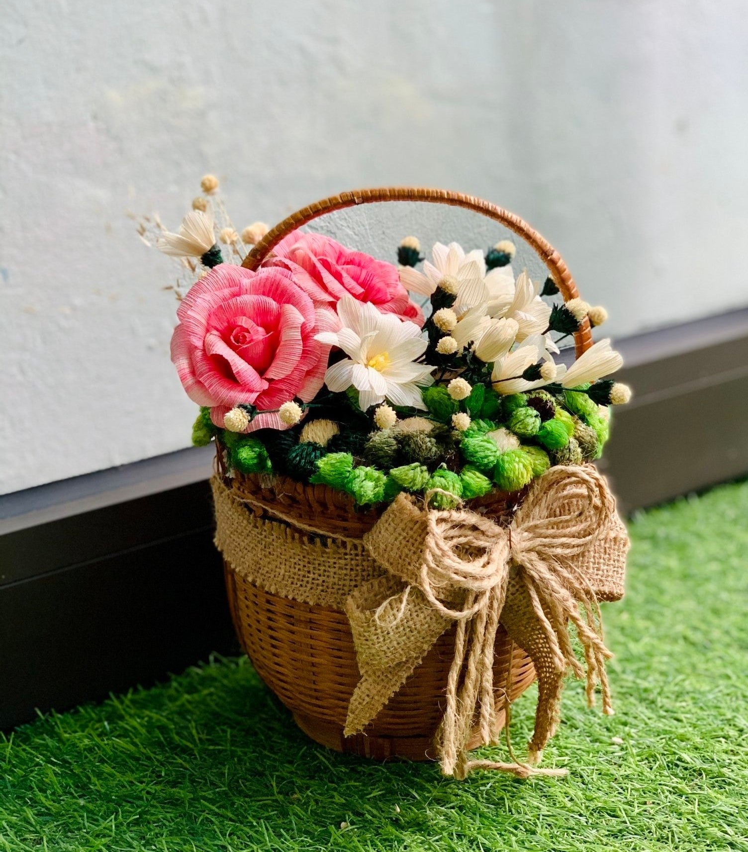 Handmade Corn Husk Flower Arrangement - Adorably Charming