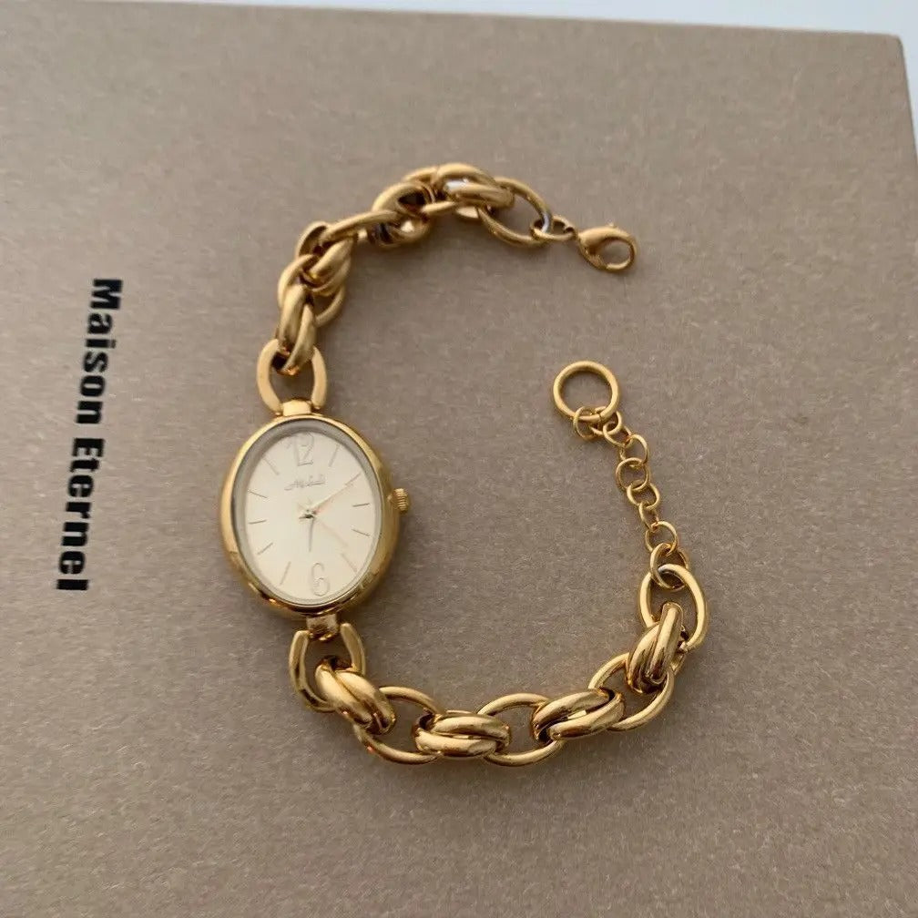 Women's Small Bracelet Watch Vintage & Stylish 24mm