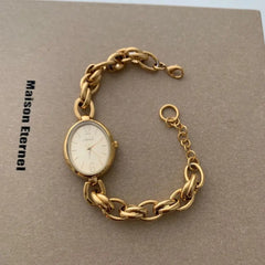 Women's Small Bracelet Watch Vintage & Stylish 24mm