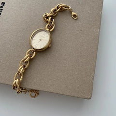 Women's Small Bracelet Watch Vintage & Stylish 24mm