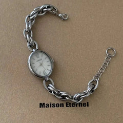 Women's Small Bracelet Watch Vintage & Stylish 24mm
