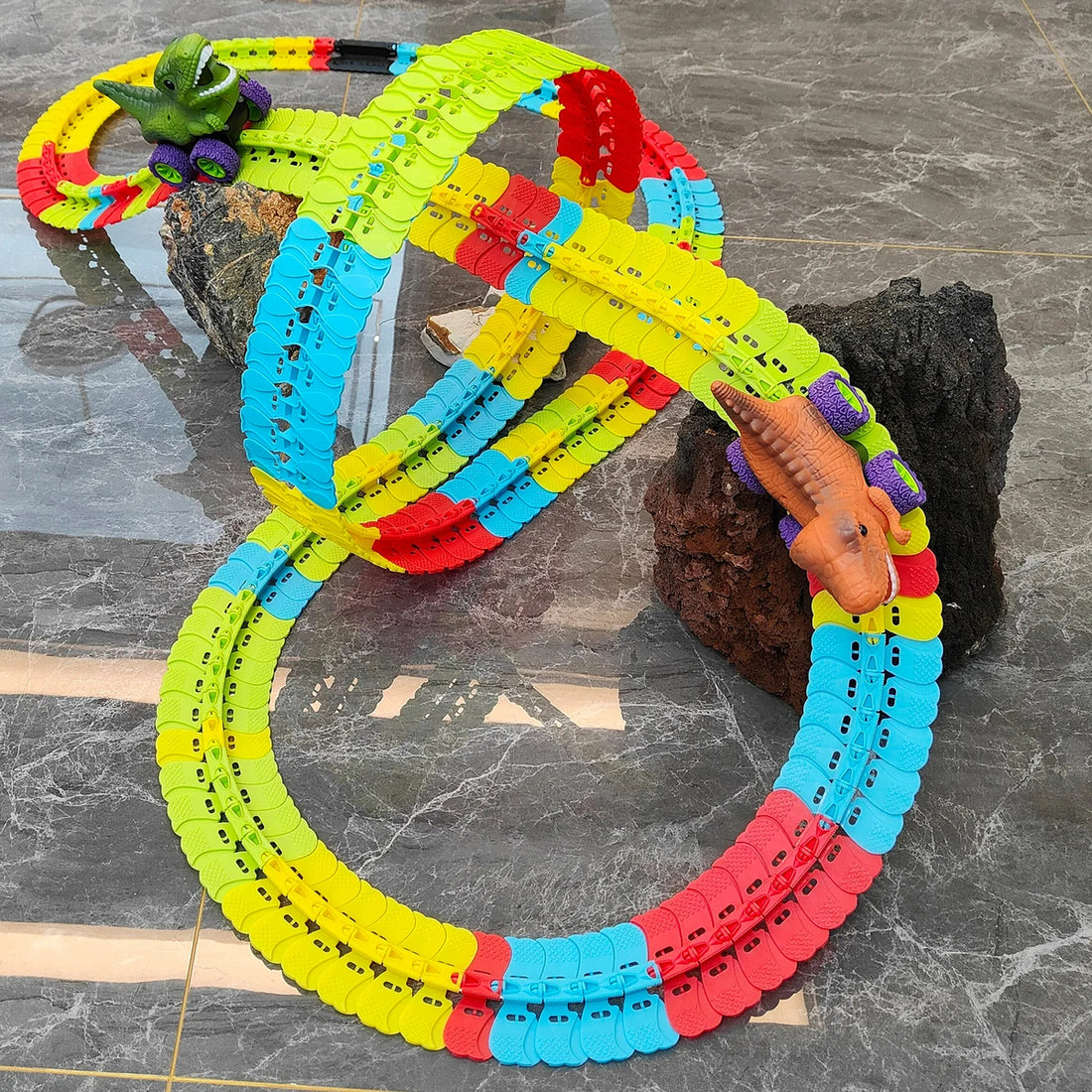 Anti-gravity Dinosaur Car Track for 4-12 Years Old 333127