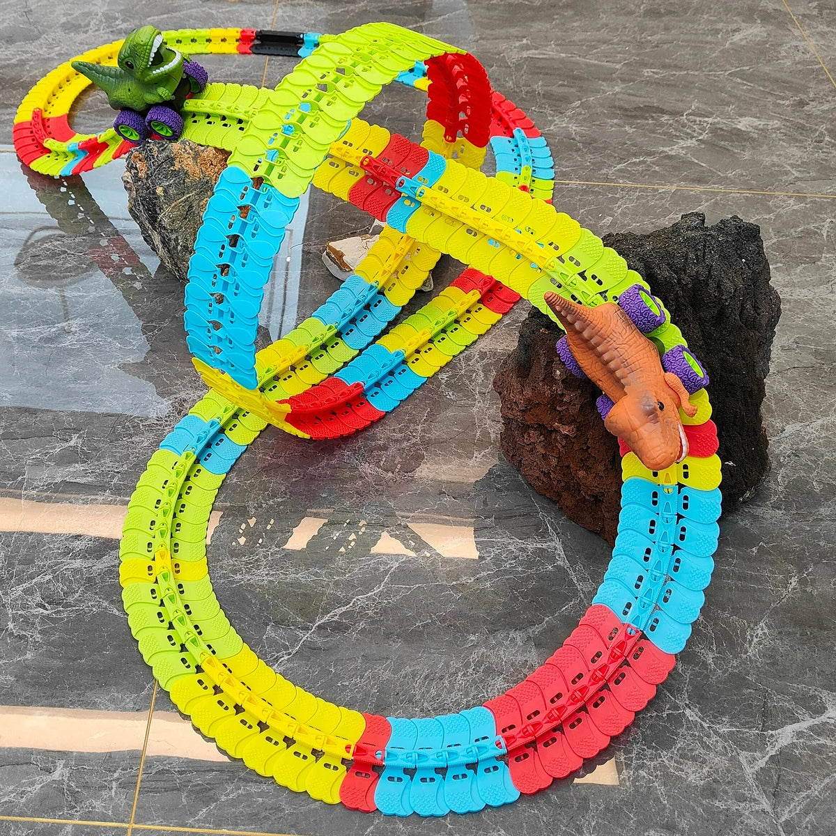 Anti-gravity Dinosaur Car Track for 4-12 Years Old 333127