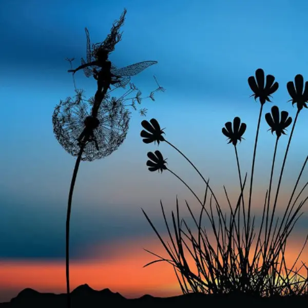 Wonderland Garden Decoration - Fairy And Dandelion Dance3