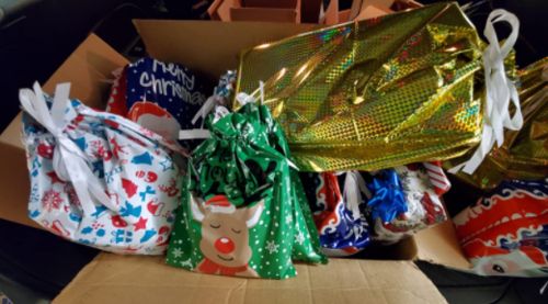 Drawstring Christmas Gift Bags (15 Sets) photo review