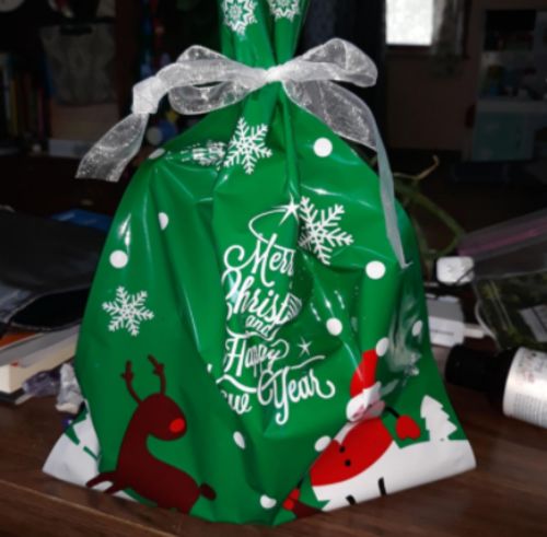 Drawstring Christmas Gift Bags (15 Sets) photo review